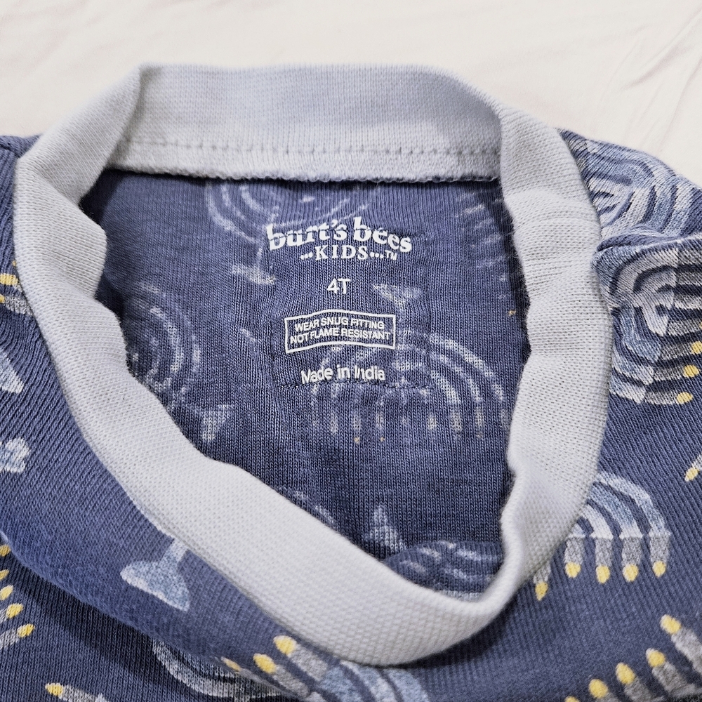 BURT'S BEES | Hanukkah Pajama Set - Picture 5 of 5